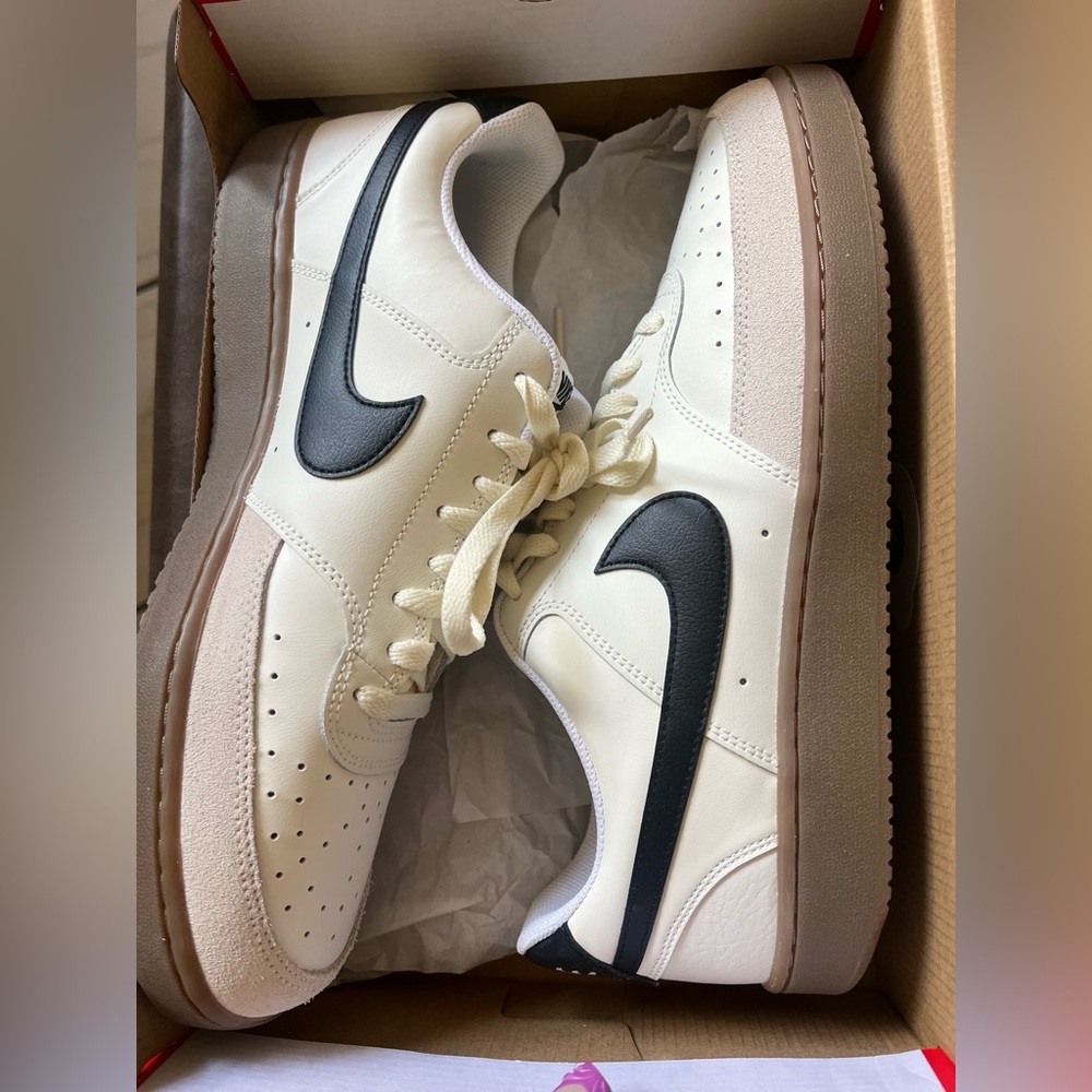 NWOT Men's Court Vision Low Casual Sneakers from Finish Line - Picture 2 of 8